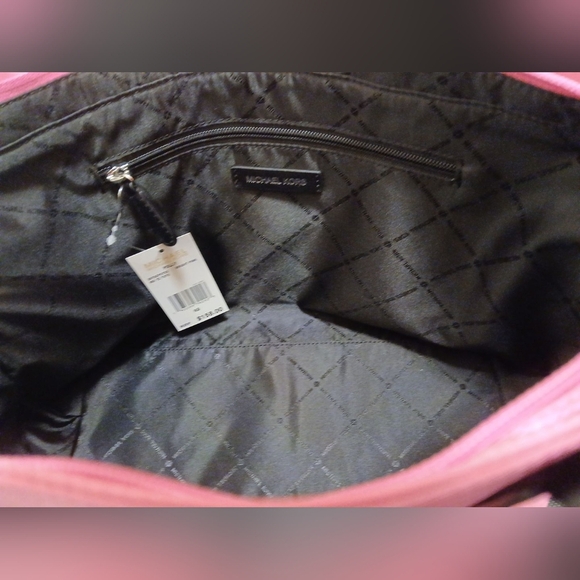 Michael Kors - NWT, Hot Pink Polly Bag, 2 Zippered Pockets, 1 Open Pocket, - Picture 10 of 14